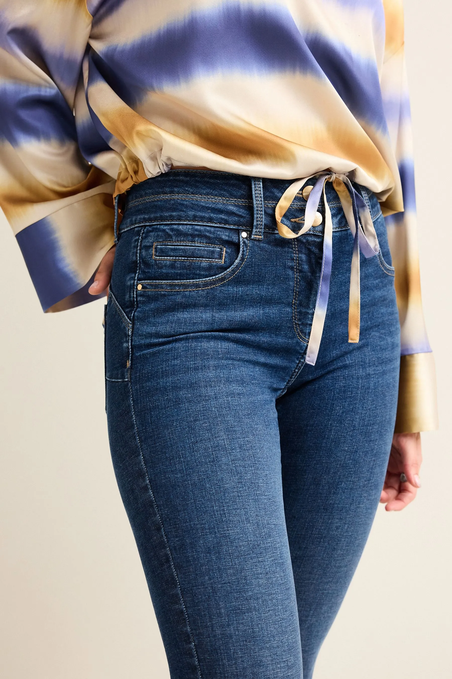 Jeans skinny effetto push-up, snellente e modellante