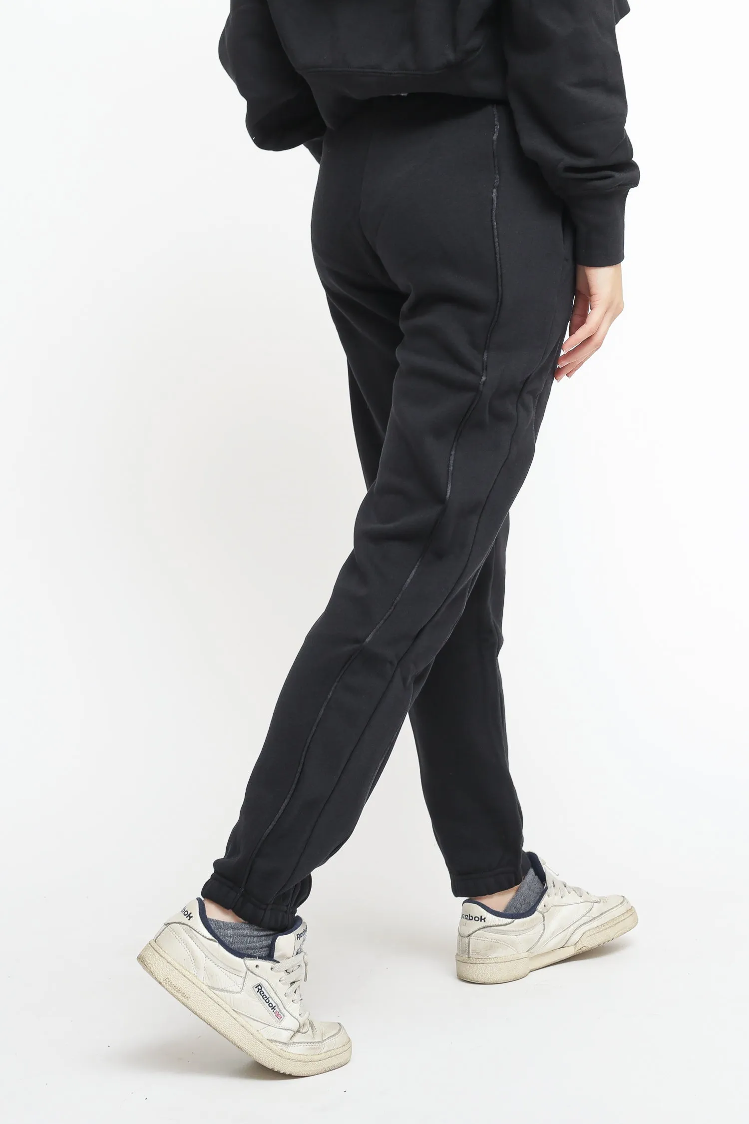 Nike Air Women's Fleece Jogger Standard Fit Mid Rise - Black