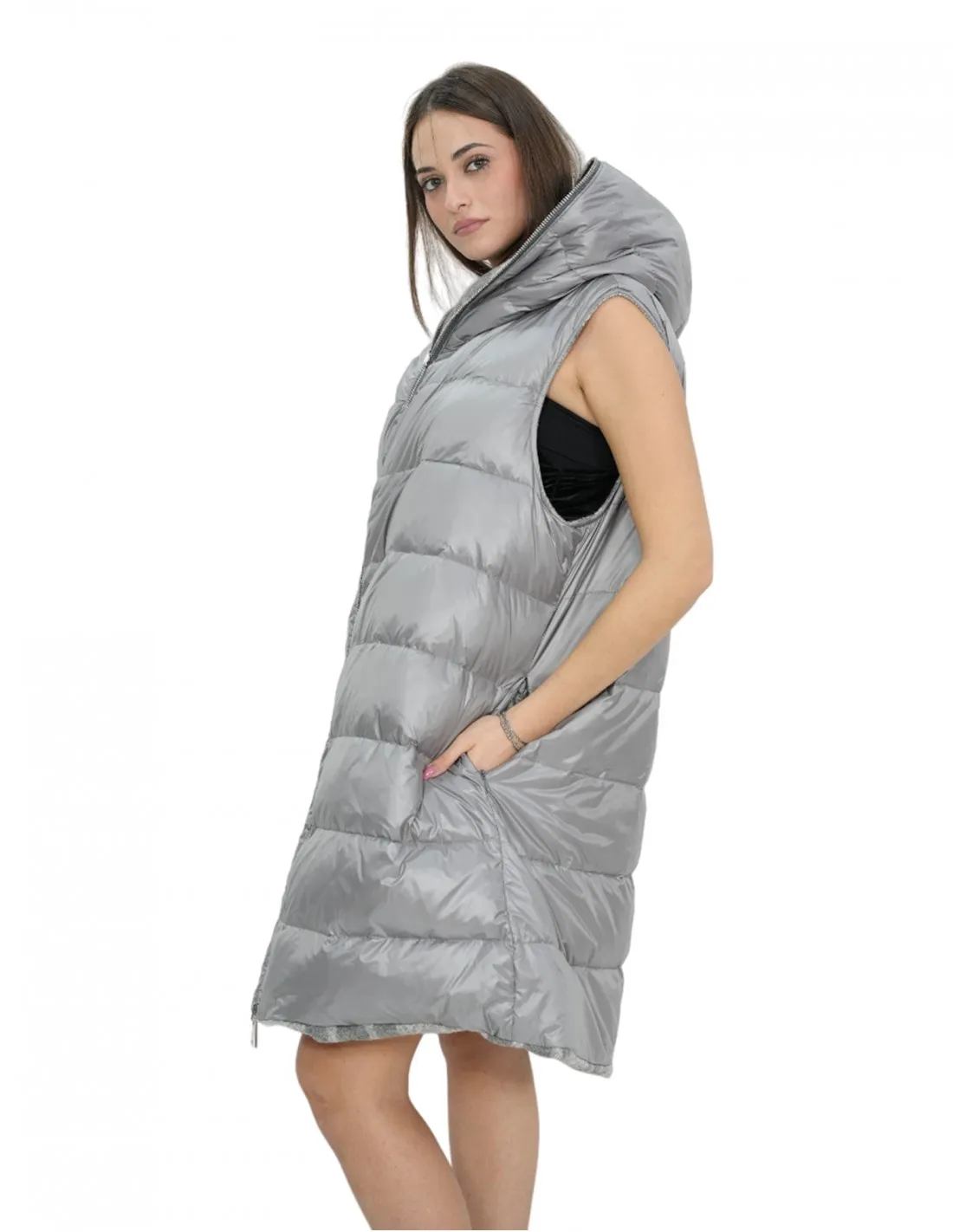 Smanicato gilet reversibile 48 grigio fantasia a quadri da un lato e l'altro piumino con cappuccio e zip 